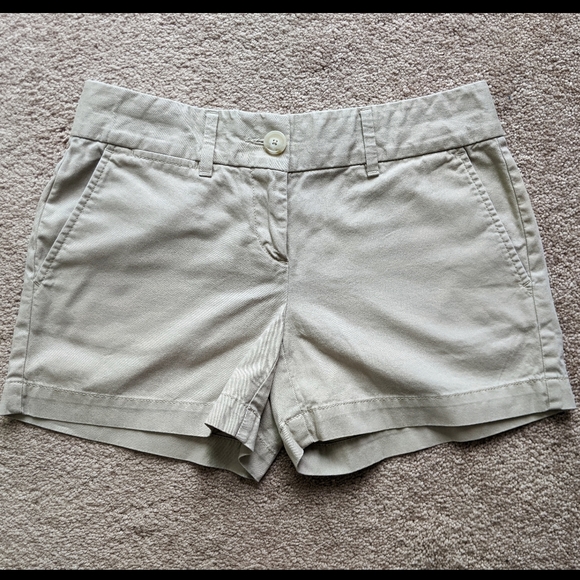 💖MAKE OFFER💖 Beige/Tan LOFT Shorts NWOT - Picture 1 of 9